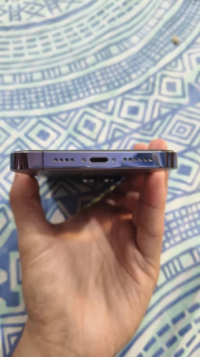 Apple iPhone 14 Pro Max 3