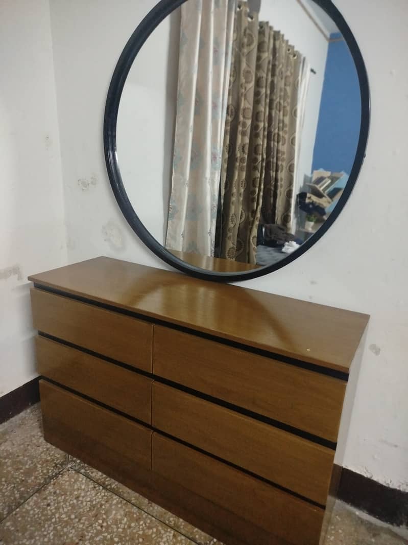 Wooden King Size Bed Set |Bed, Side Tables & Dressing Table | Like New 1