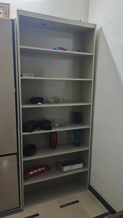 TOYS / BOOKS 7 Shelves Racks Almari