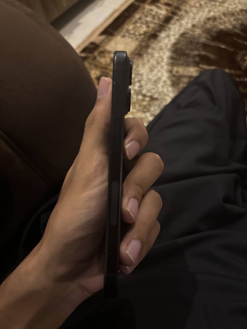 Apple iPhone 15 3