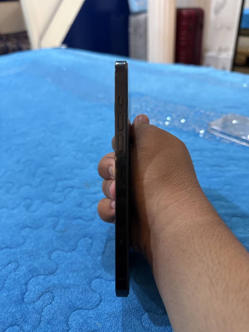 Apple iPhone 14 Pro Max 2