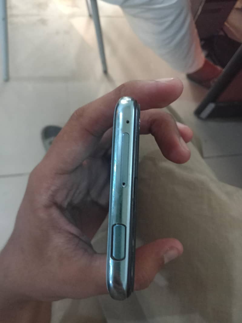 Huawei Y9s 4