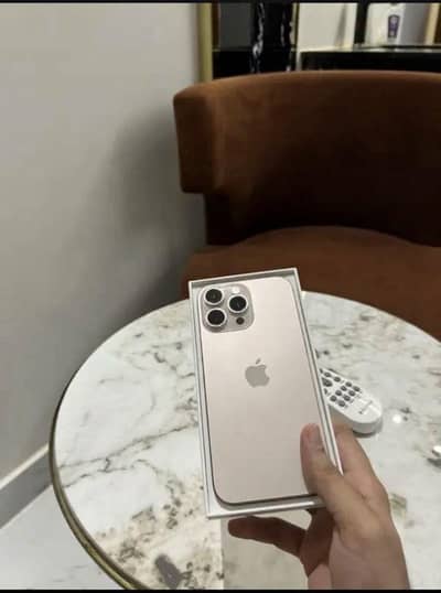 Apple iPhone 16 Pro Max