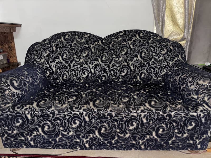 sofas and center table 3