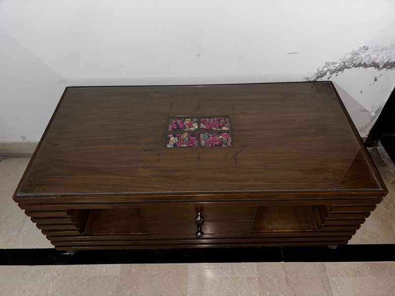 sofas and center table 4