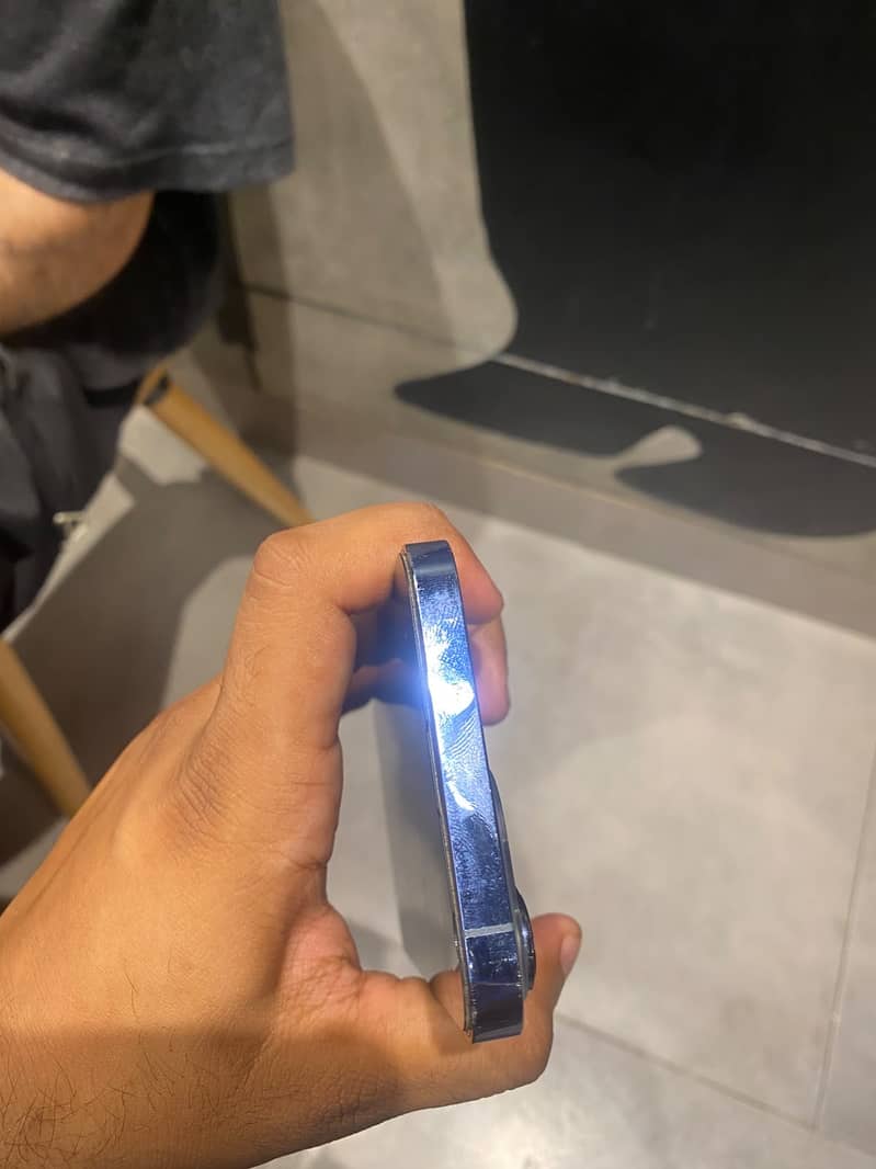 Apple iPhone 13 Pro Max 3