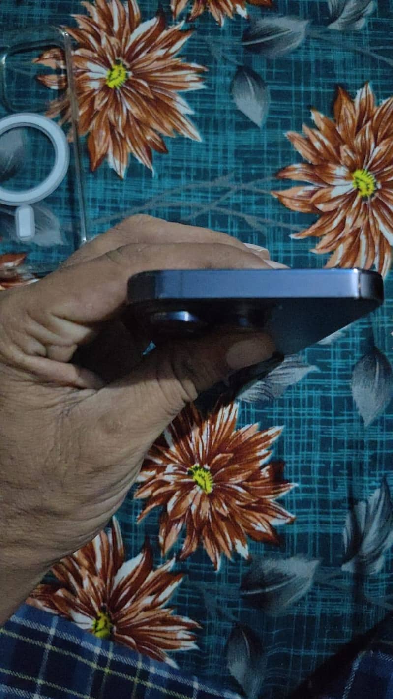 iphone 14 pro 4