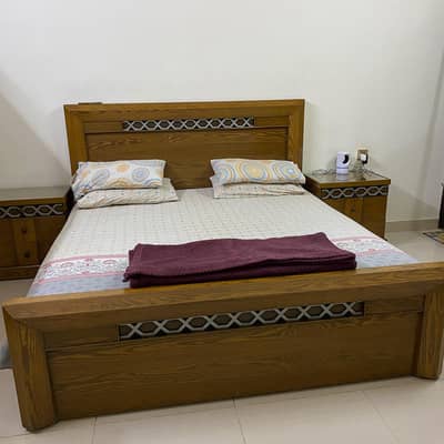 wood bedroom set
