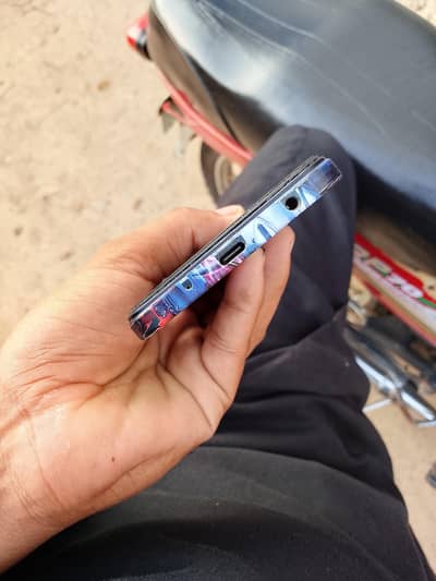 all ok ha syrup panel change hai dabba bhi hai charger bhi hai