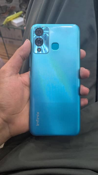 Infinix Hot 12 Play