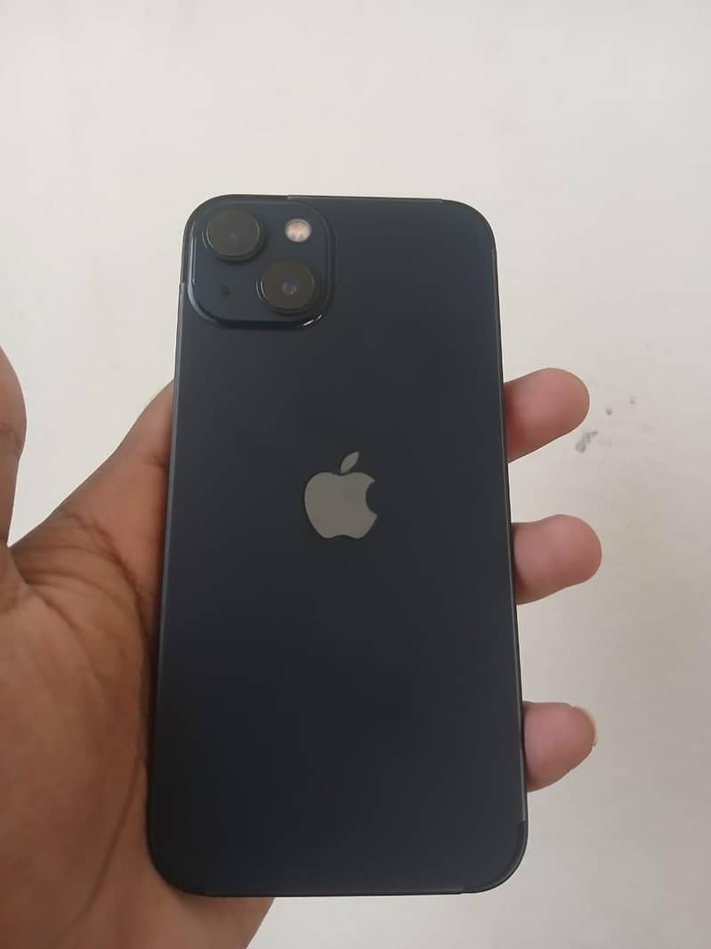 Apple iPhone 13 5