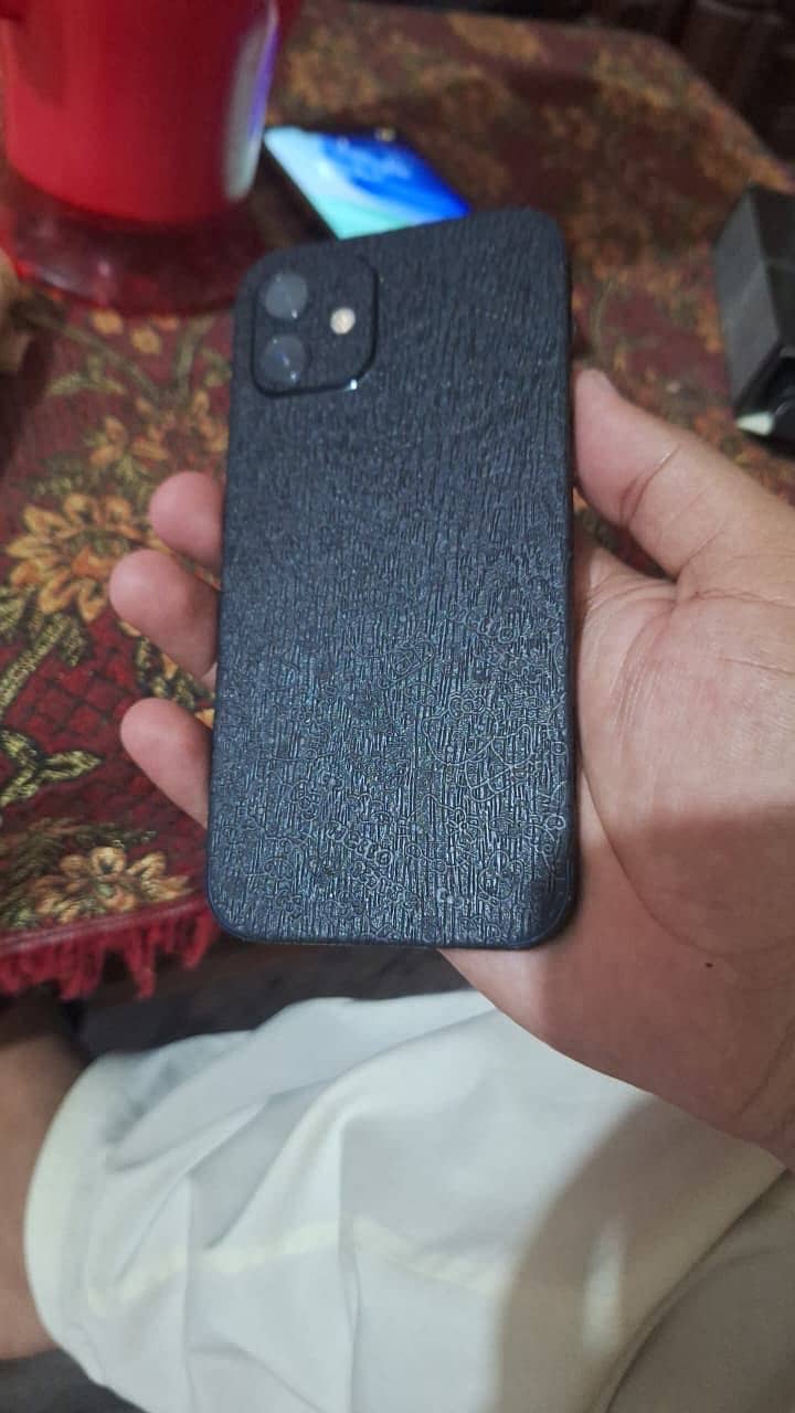 Apple iPhone 12 2
