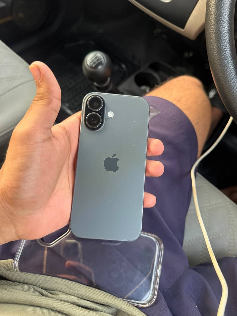 Apple iPhone 17 2