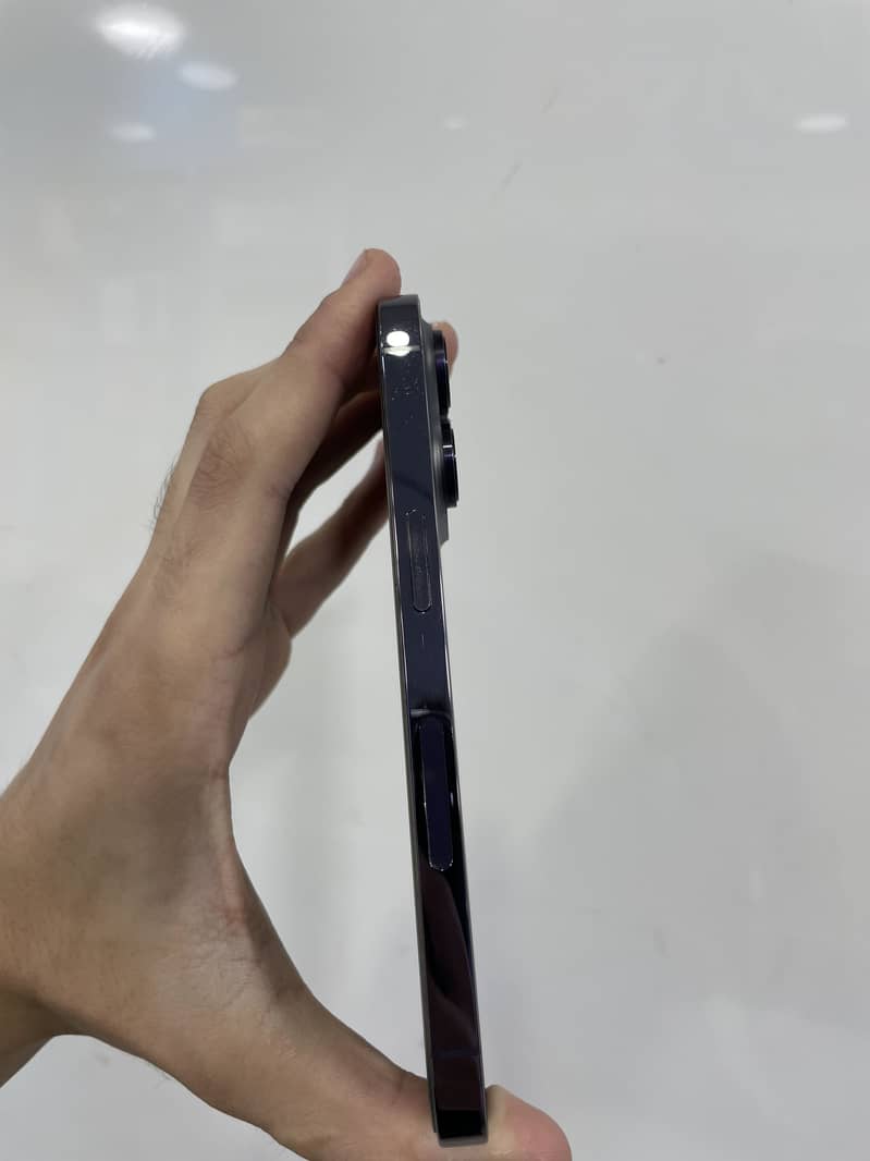 Apple iPhone 14 Pro 1