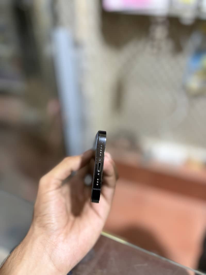 Apple iPhone 14 Pro 0