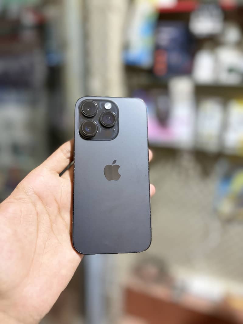 Apple iPhone 14 Pro 2