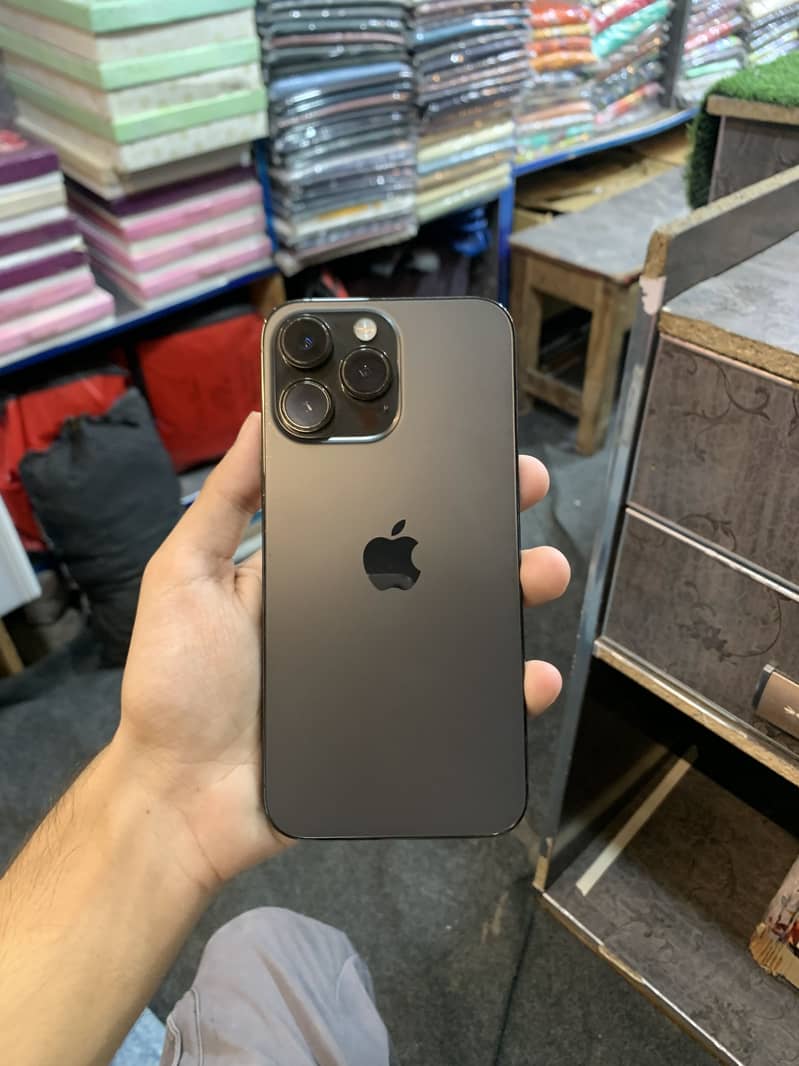 Apple iPhone 14 Pro Max 0