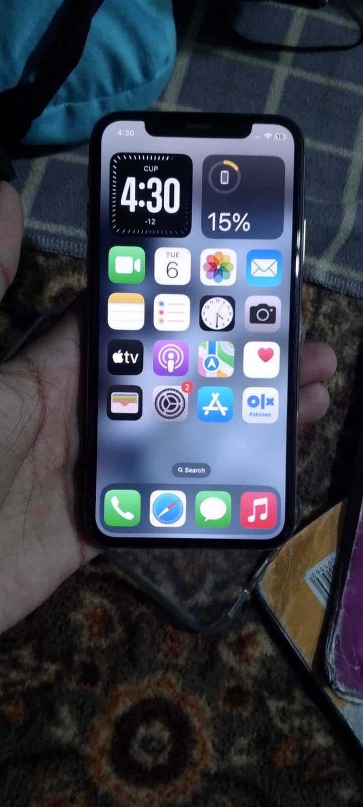 Apple iPhone XS 5