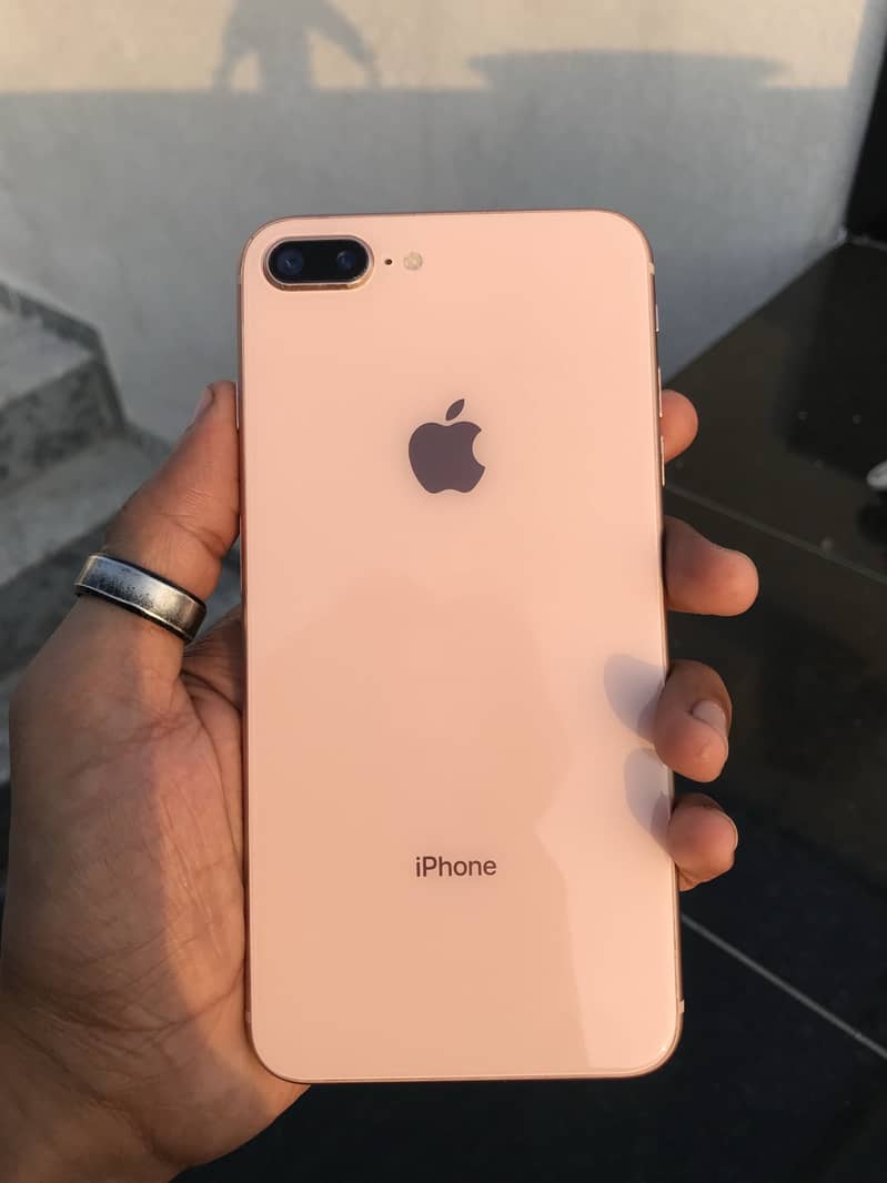 Apple iPhone 8 Plus 7