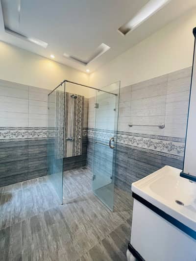 DHA PHASE 9 TOWN HOUSE FOR RENT 5 MARLA