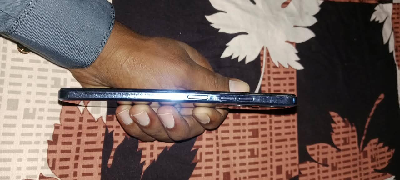 Tecno Spark 10C 0