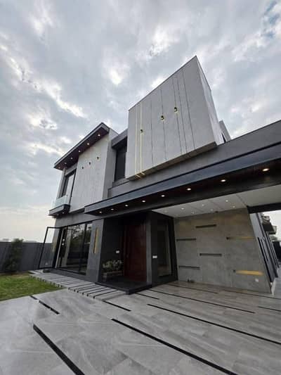 1 Kanal Upper Portion Available For Rent