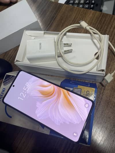 Tecno CAMON 20