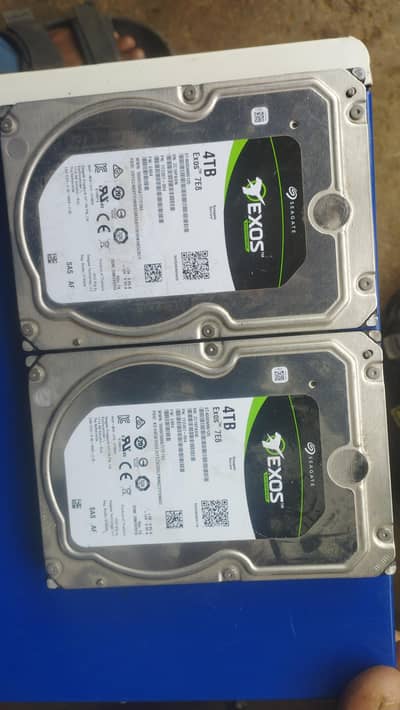 seagate SAS server Hard drive 4TB