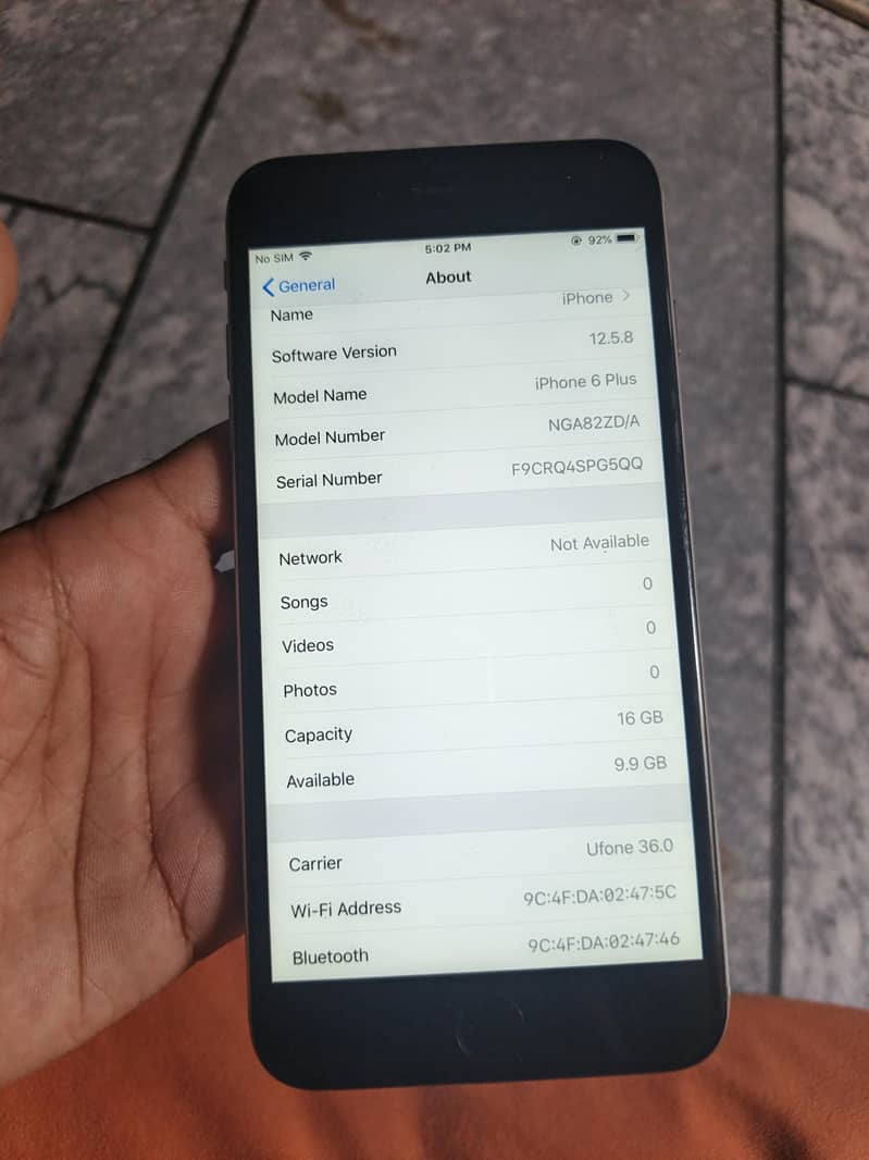 Apple iPhone 6 Plus 2
