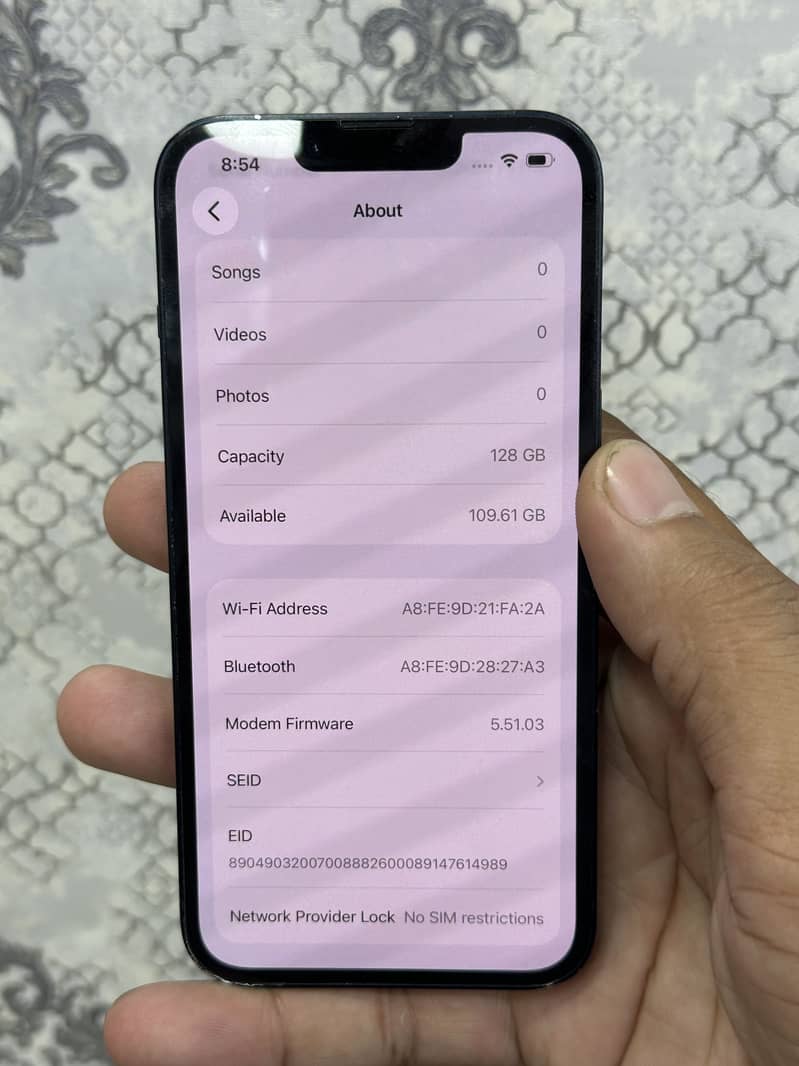 Apple iPhone 13 6