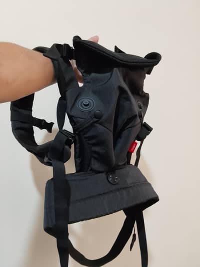 imported baby carrier bag in immaculate condition 10/10