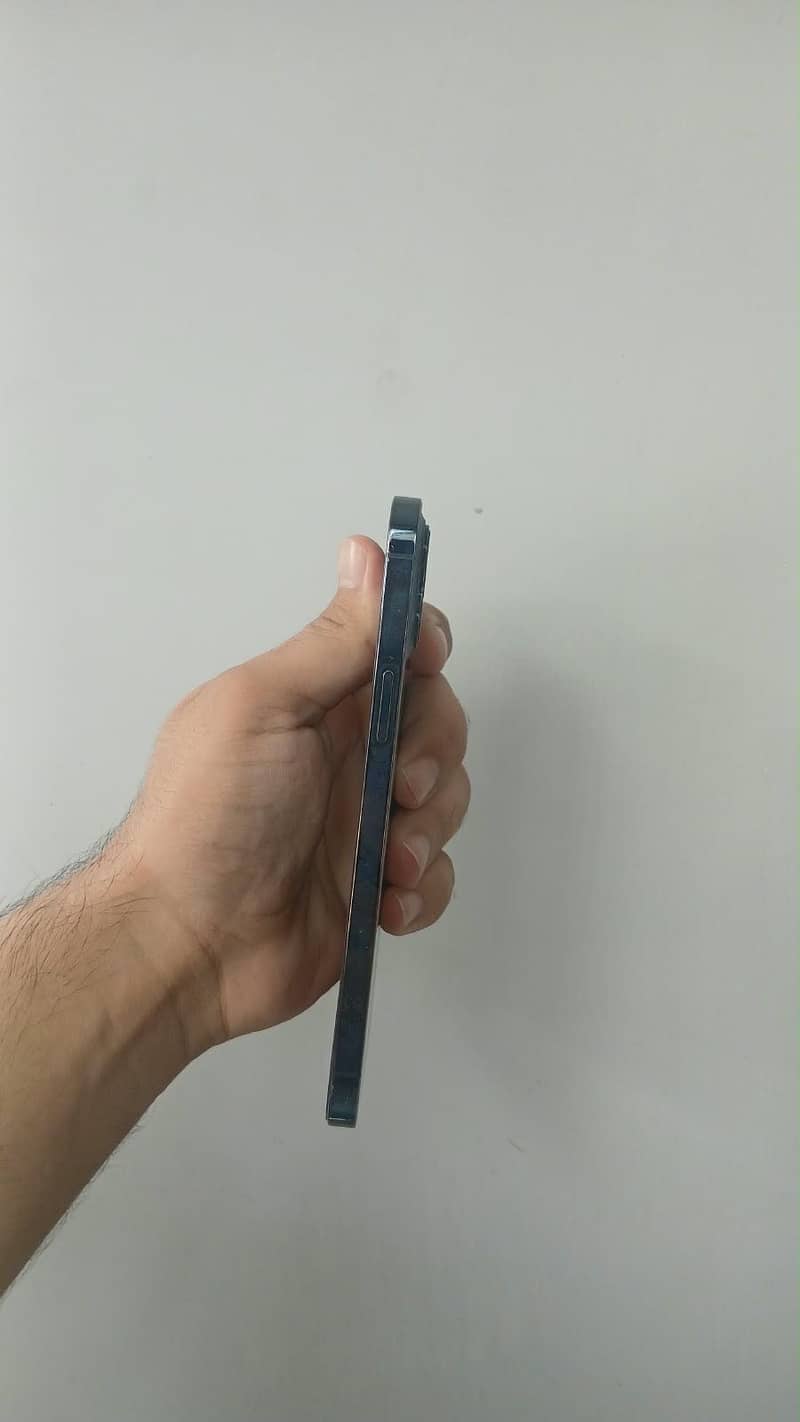 Apple iPhone 12 Pro Max 1