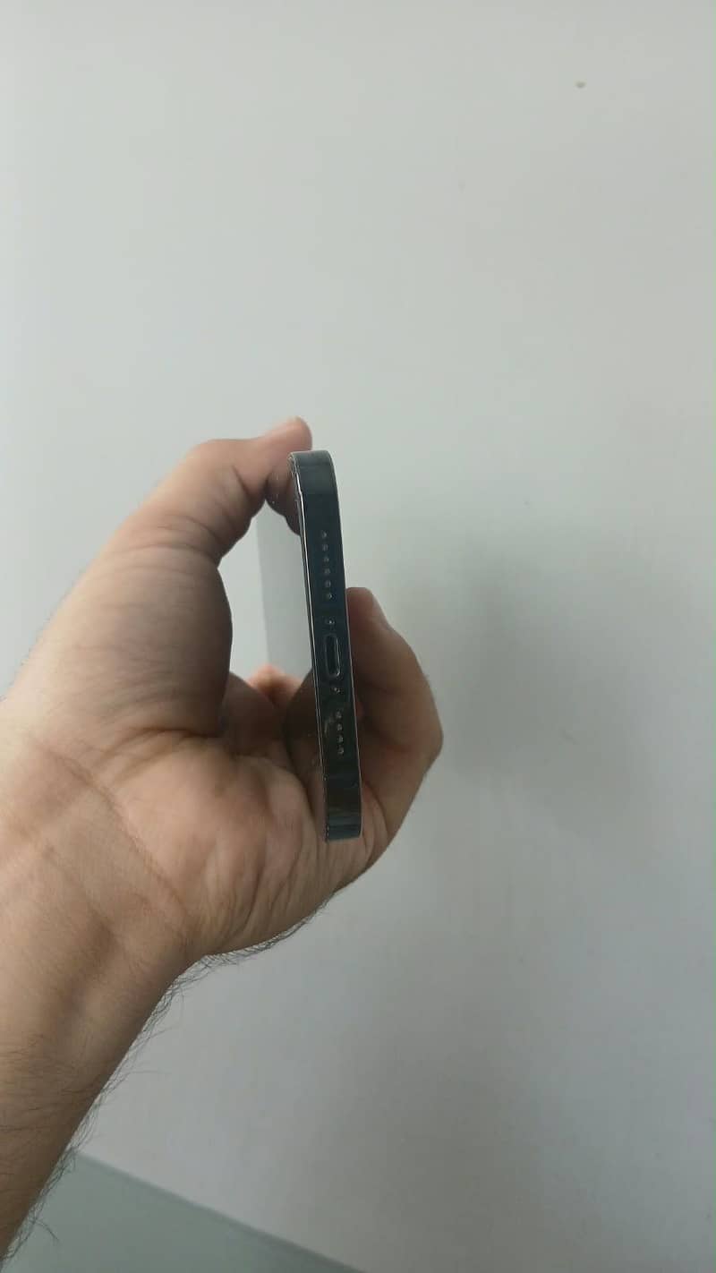 Apple iPhone 12 Pro Max 2