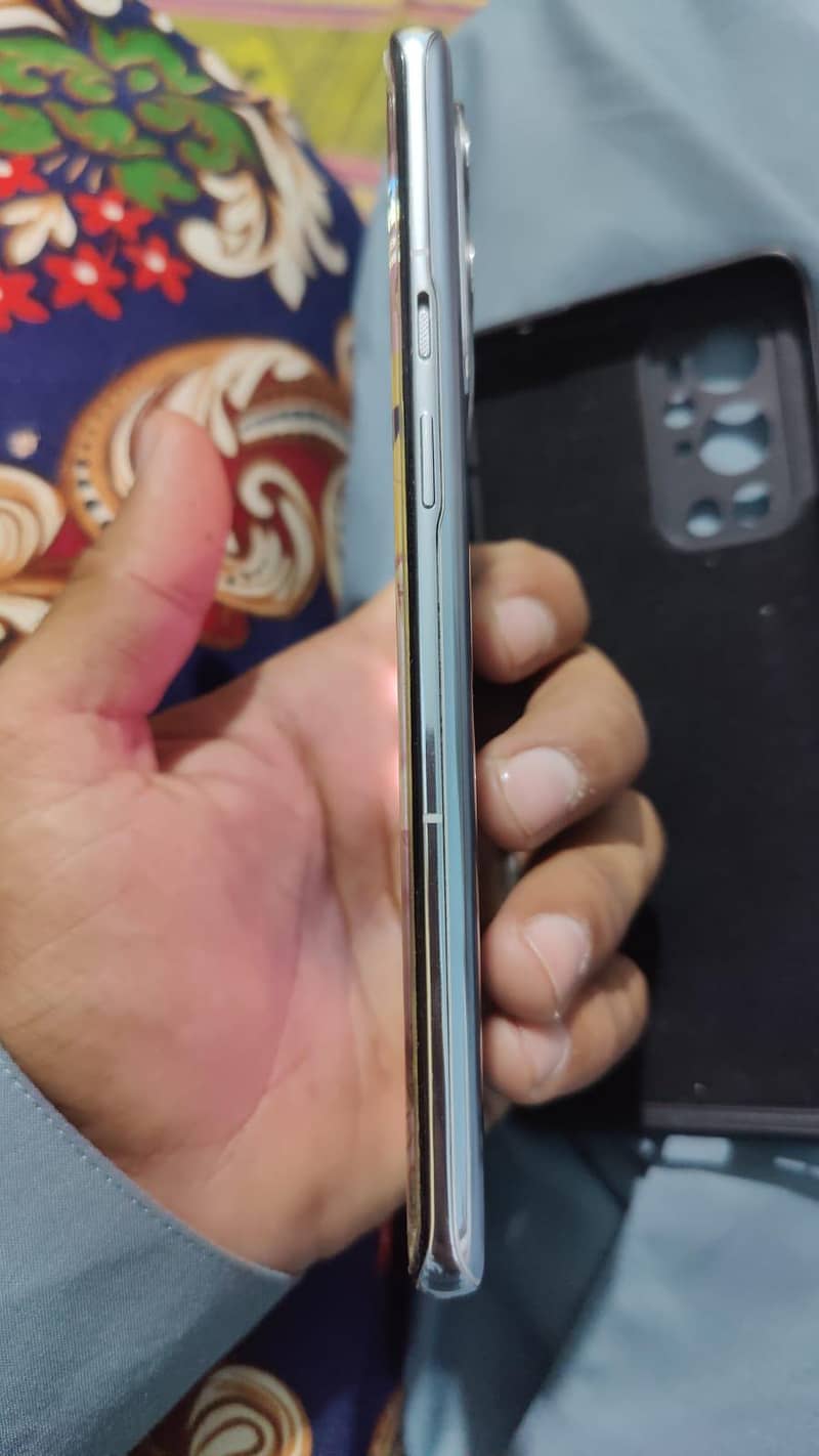 One Plus 9 Pro 1
