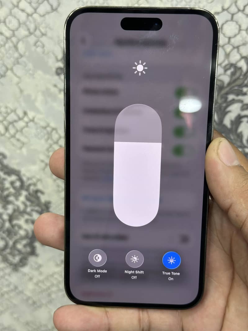 Apple iPhone 15 Pro 9