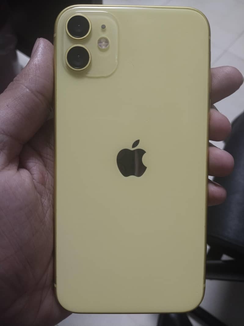 Apple iPhone 11 4