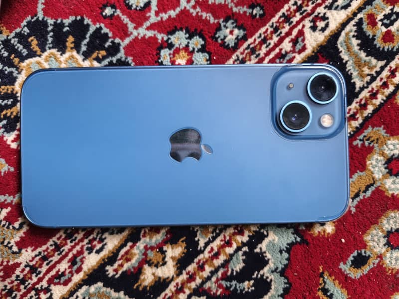Apple iPhone 13 0