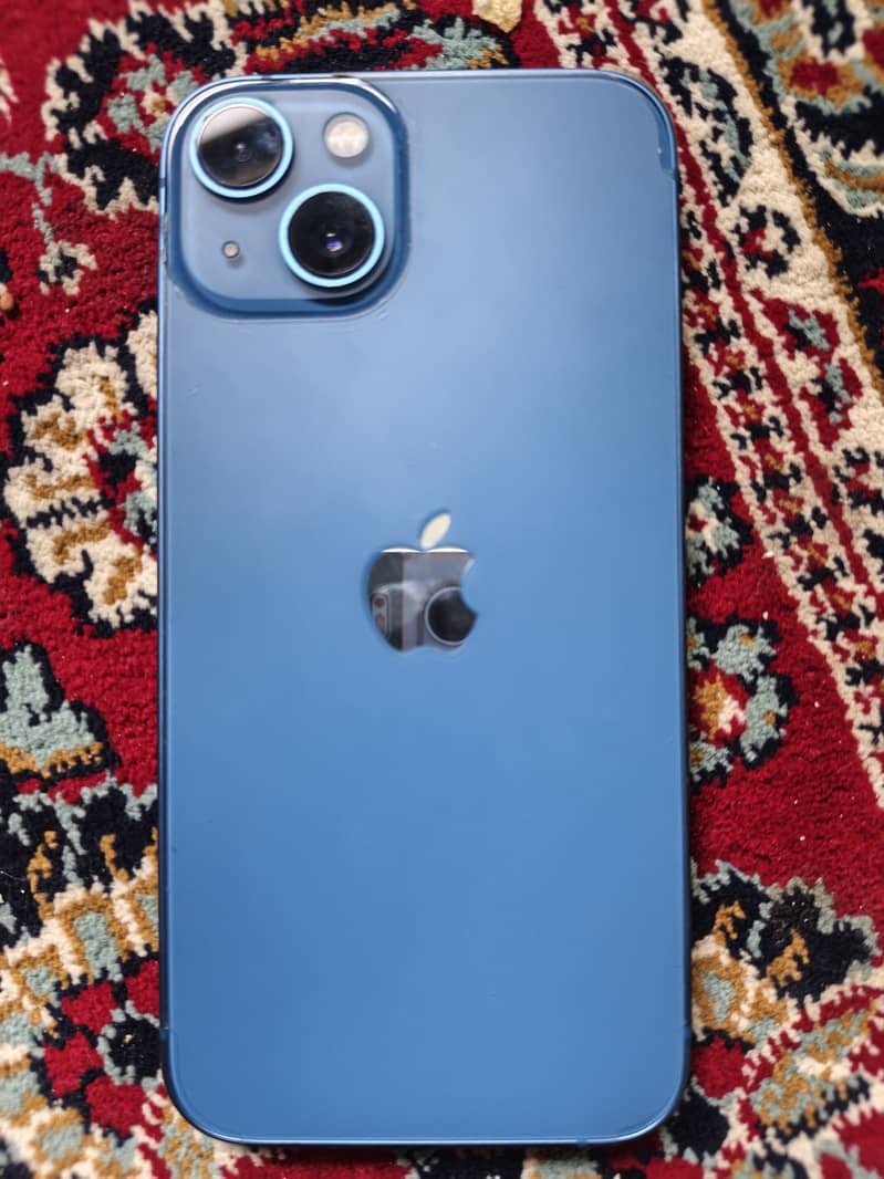 Apple iPhone 13 4
