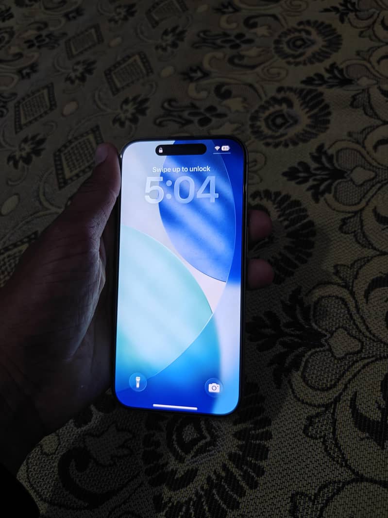 Apple iPhone 15 Pro 1