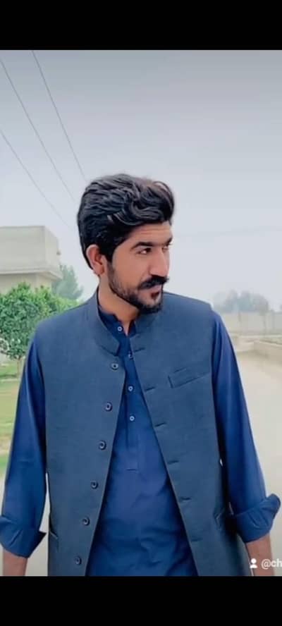 I neeed the job car driver job K mujy zarorat Hai