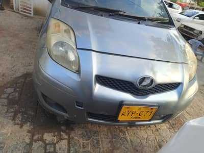 Toyota Vitz 2012