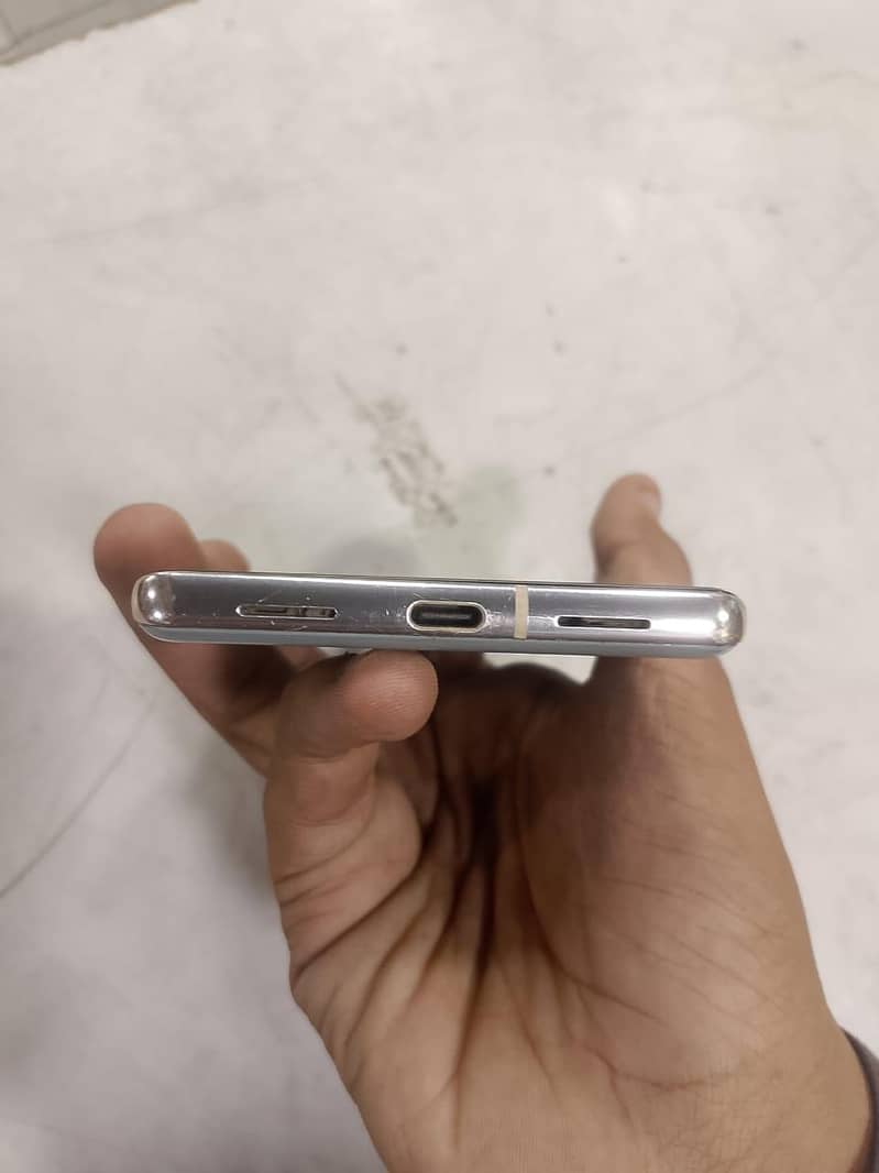 Google Pixel 7 Pro 4
