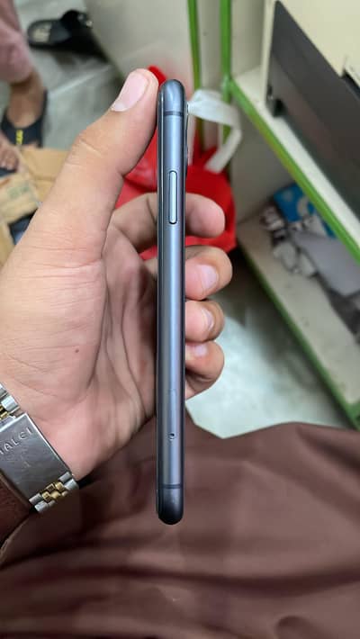 Apple iPhone 11