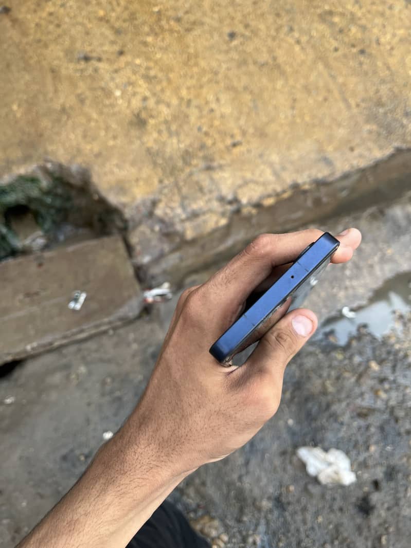 Samsung Mobile A06 3