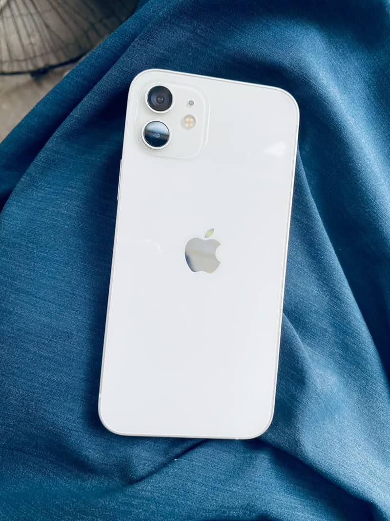 Apple iPhone 12 0