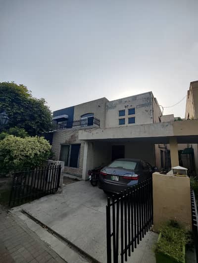 Eight Marla Safari Villa Asian in Bahria Town Lahore