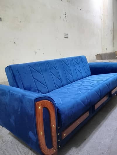 sofa combed brand new  size 6/4