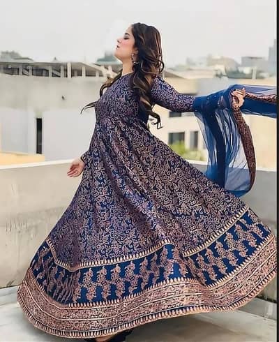 all over ladies maxi printed two piece suit
