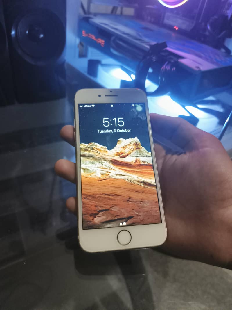 Apple iPhone 7 1