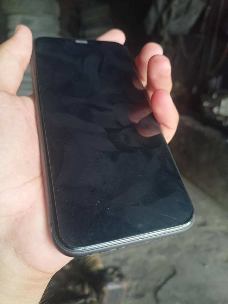 Apple iPhone 11 1